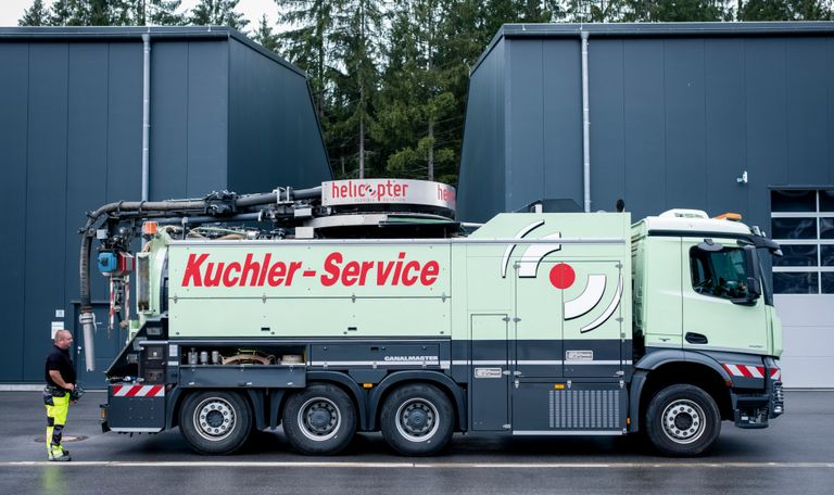 Kanal- und Rohrreinigung Bad Füssing - Spülfahrzeug